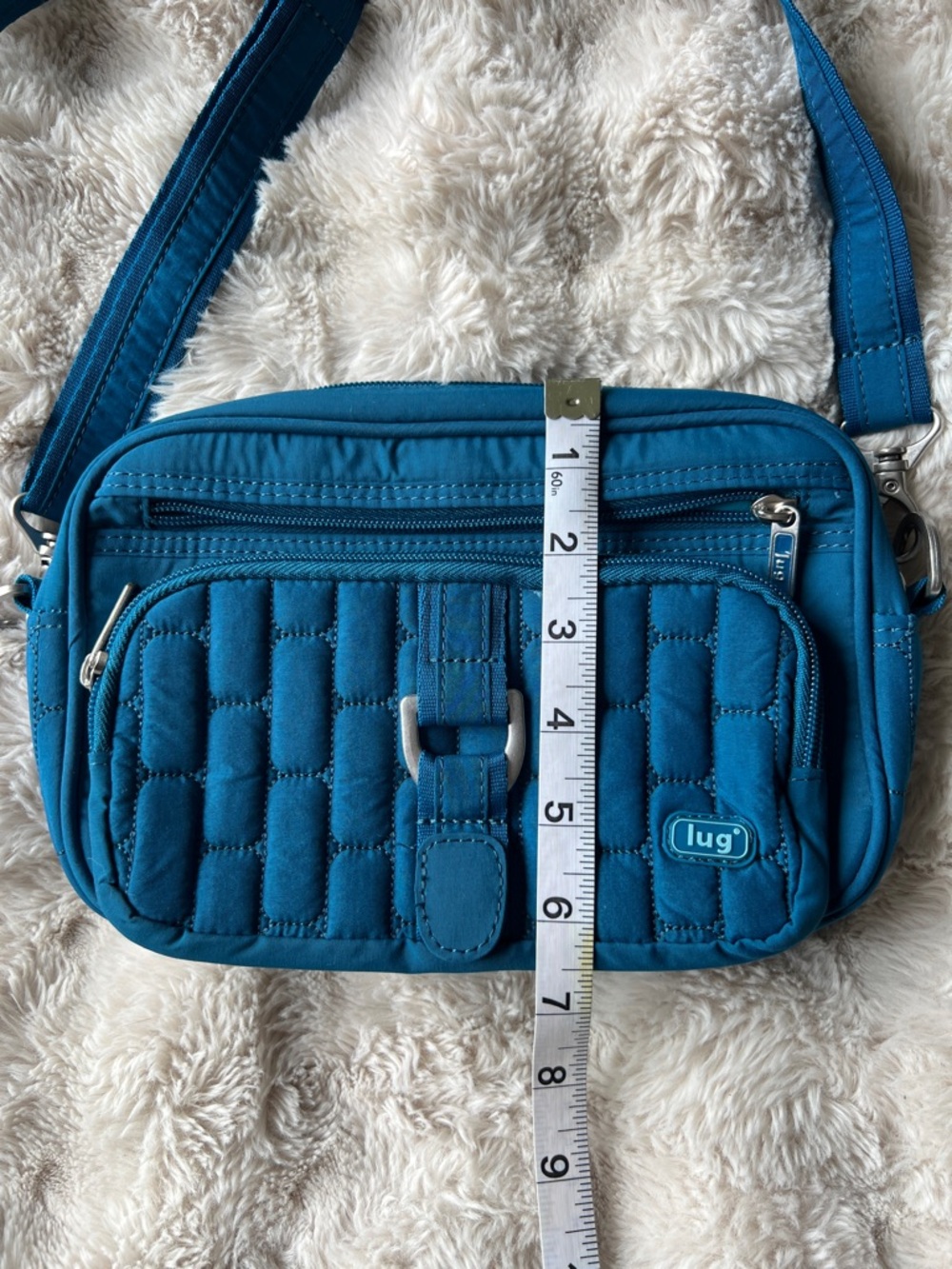 Lug Quilted Crossbody Bag Teal Blue Travel Purse Casual Summer Vacation Bag - Picture 12 of 13